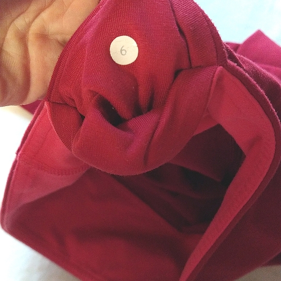 🍋 Lululemon Capris, size 6 - Picture 4 of 11